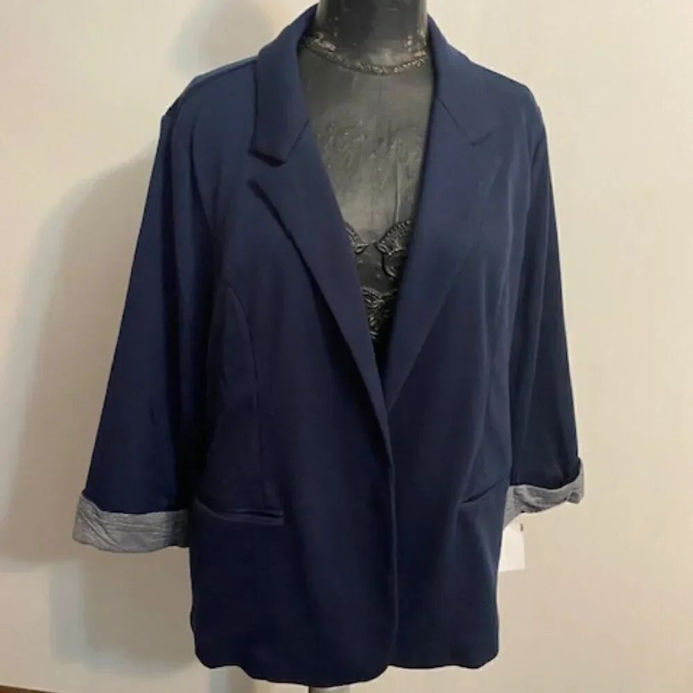 Skies are Blue Curvy Blue with contrast sleeves blazer, size 2X